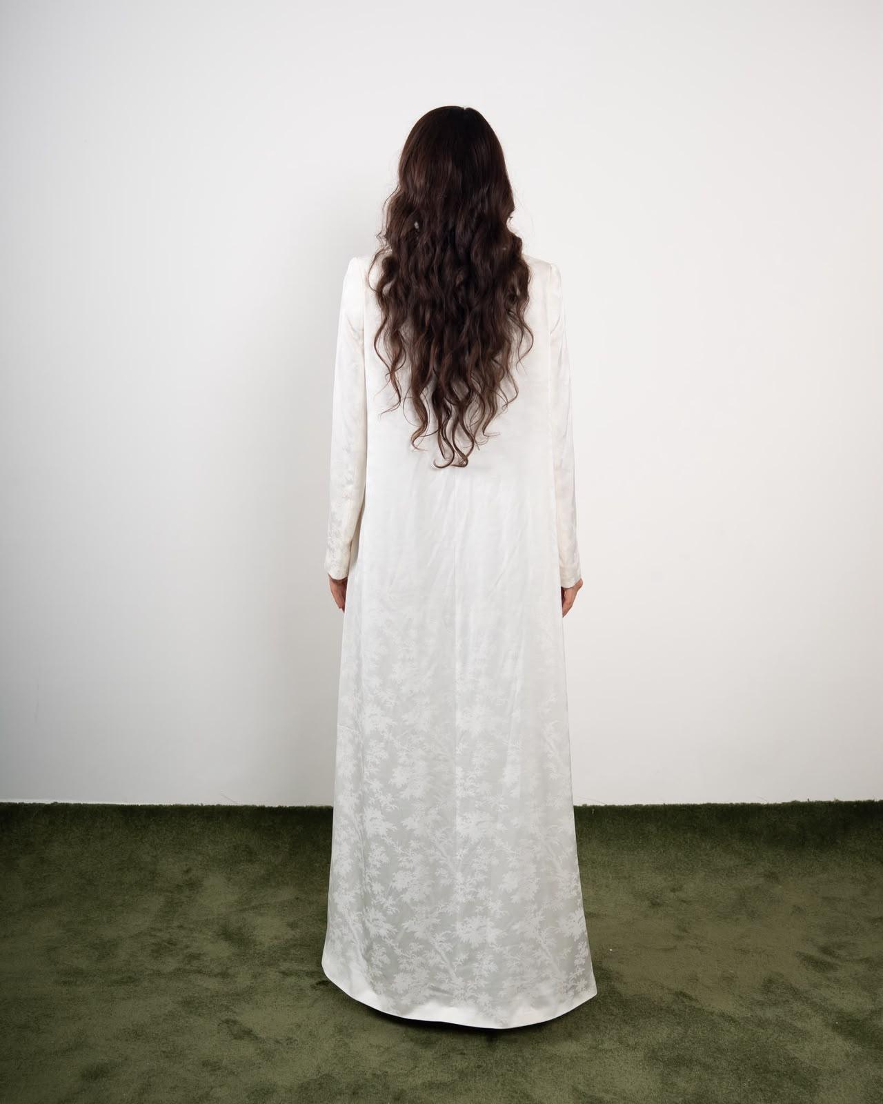 Ivory Silk Bloom-mozah design qatar (2)