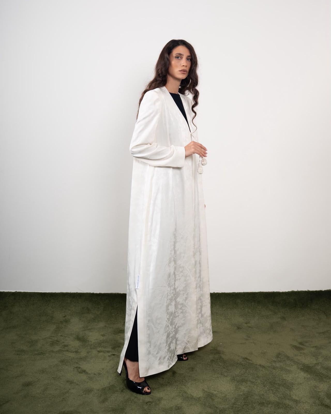 Ivory Silk Bloom-mozah design qatar (3)