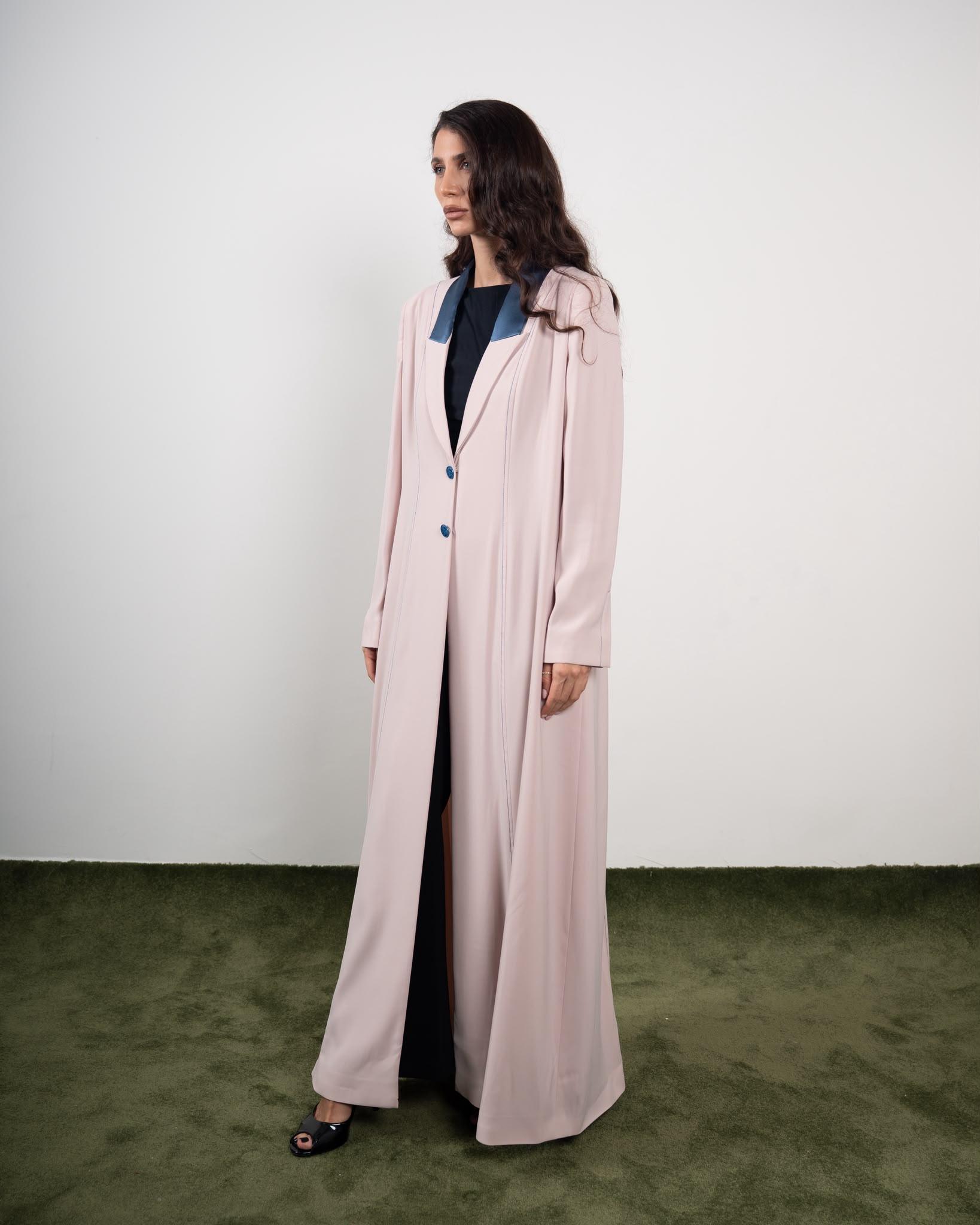 NOIR ACCENT - beige - Mozah Design Abaya -Qatar (3)